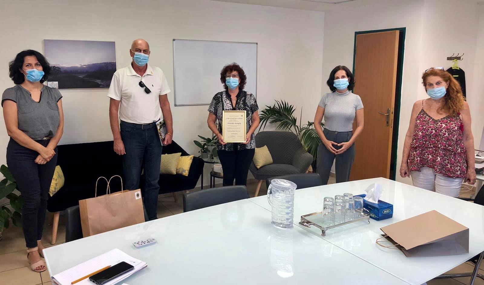נציגי ארגון ליונס לטינוס