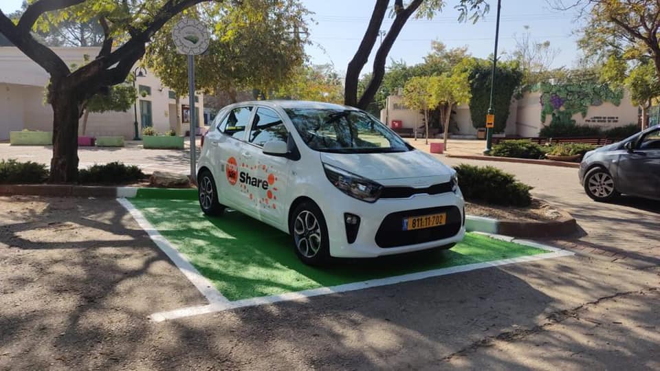 רכב שיתופי השייך למערך הרכבים הפרוסים במועצה אזורית דרום השרון