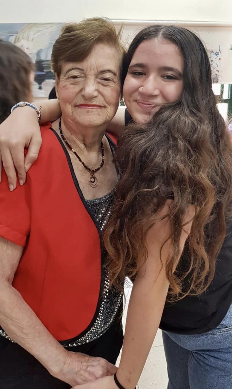 תלמידי בית ספר עמי אסף מבקרים את חברי מועדון ניצולי השואה בשדה ורבורג