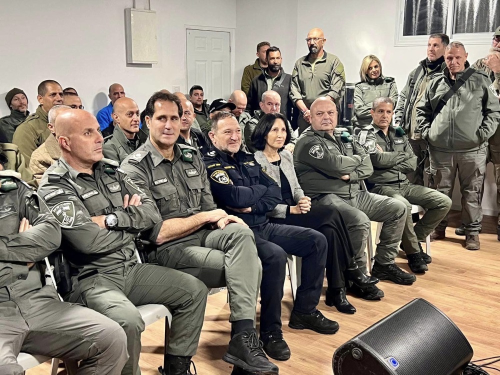 חונכים  בסיס המשמר הלאומי הראשון בישראל בדרום השרון