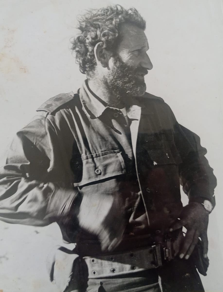 אורי עצמון, כפר סירקין