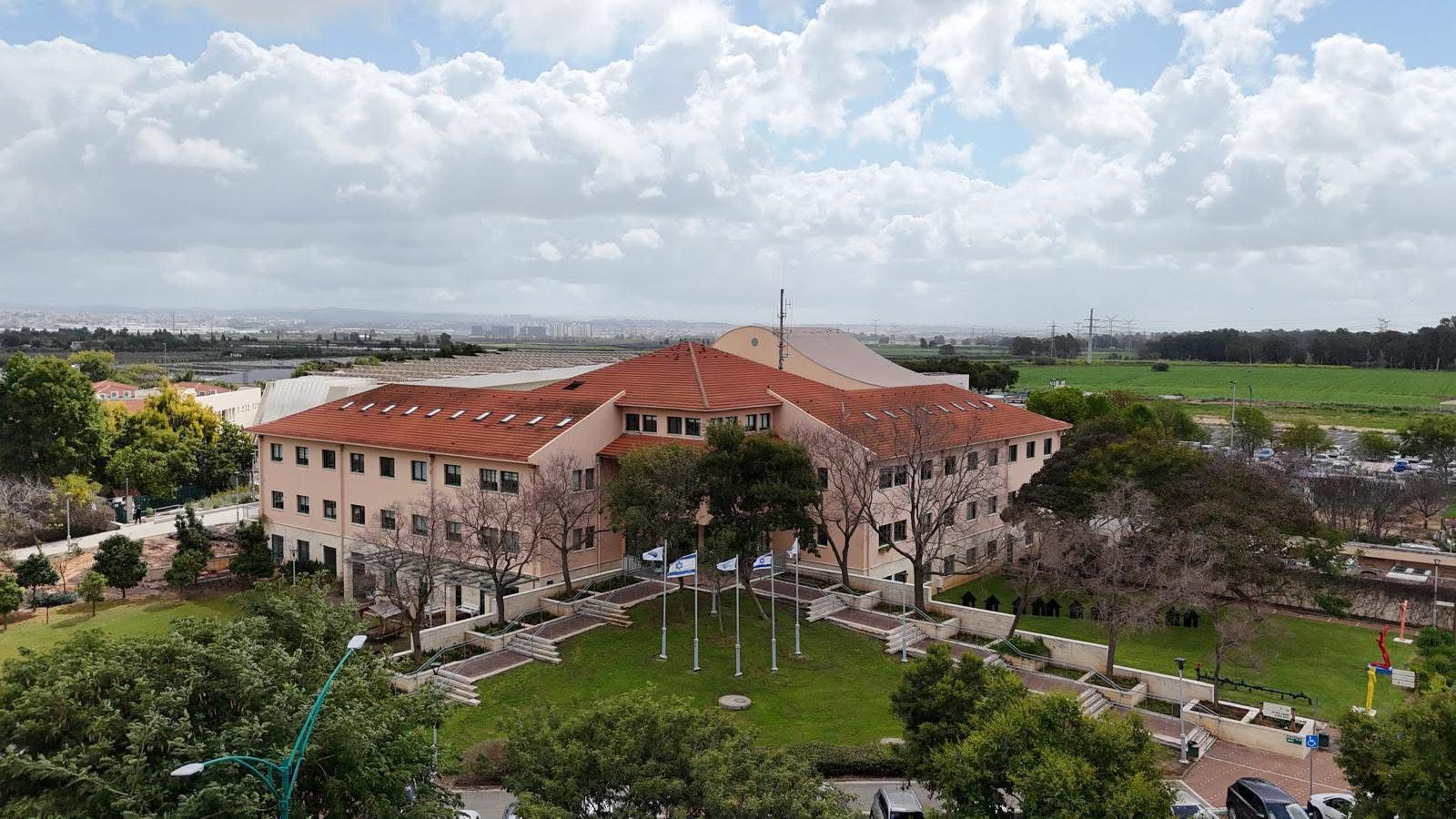 מצטיינים בחינוך