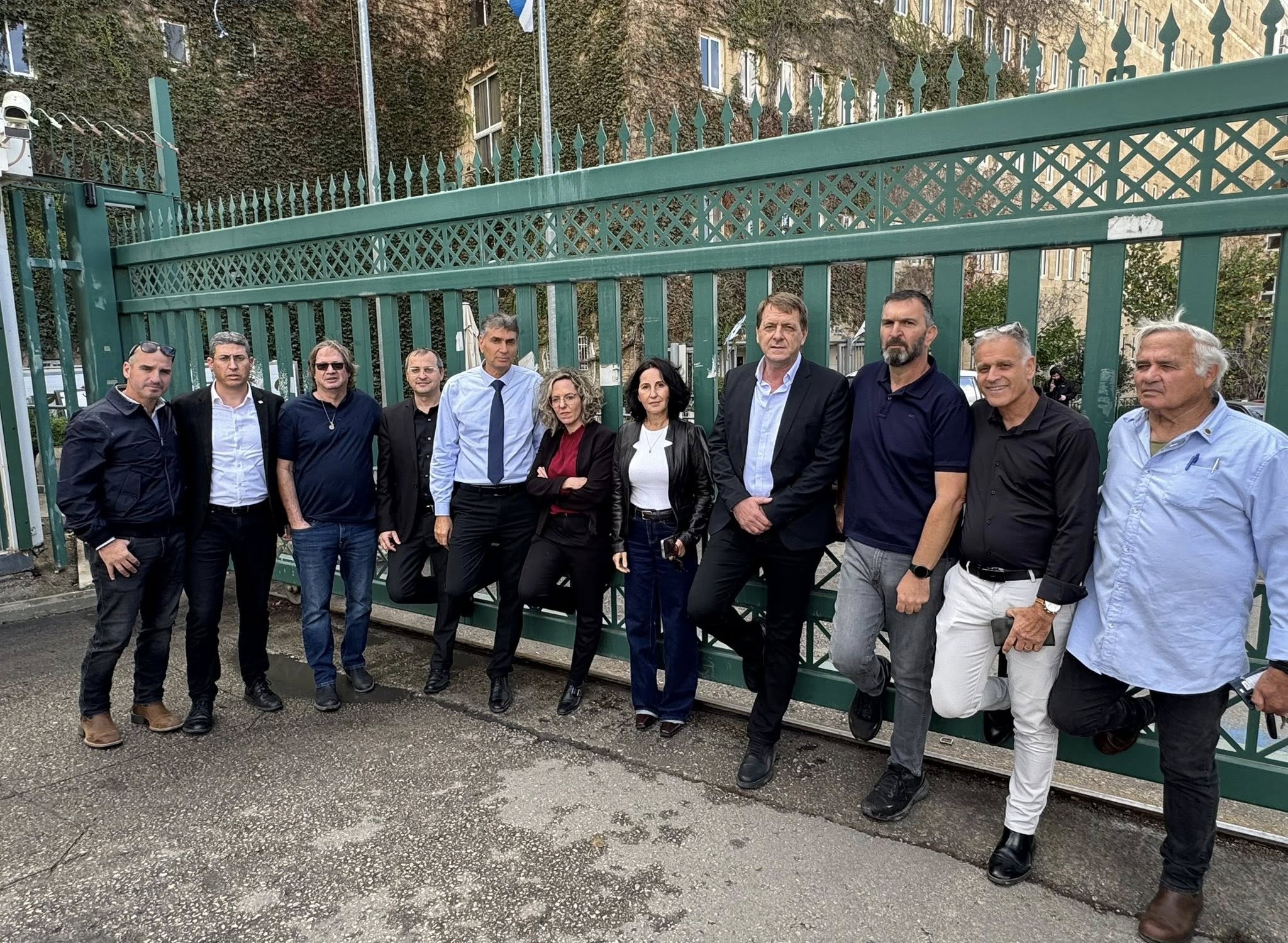 מחאת האוטובוסים הצהובים