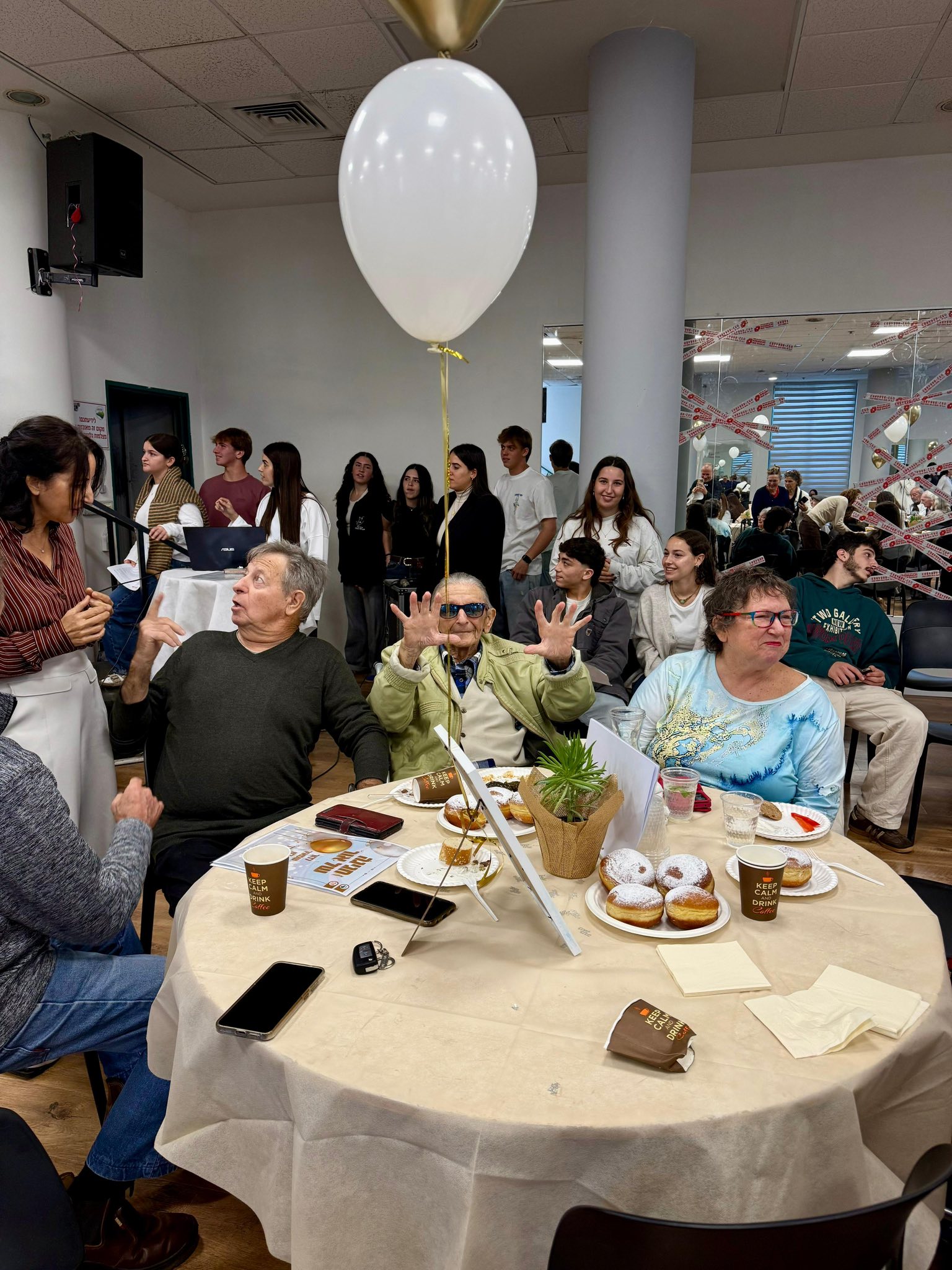 תמונות מארוע חגיגת ימי הולדת לותיקי המועצה