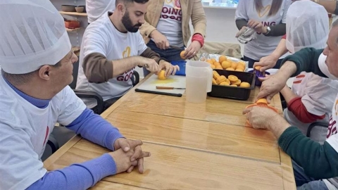 פעילות עם תשושי נפש במרכז מעש עמיחי הוד השרון (3).jpg
